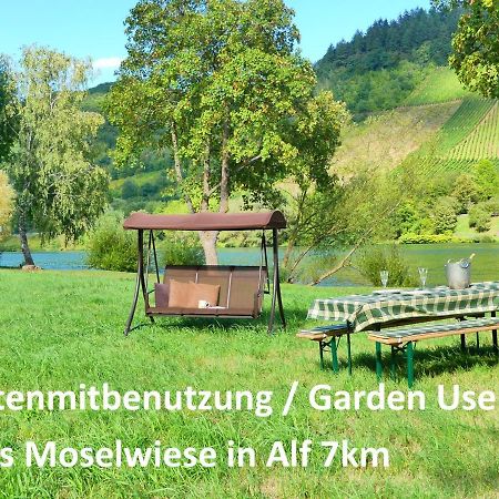 Roemerhaeuschen Zell an der Mosel Esterno foto